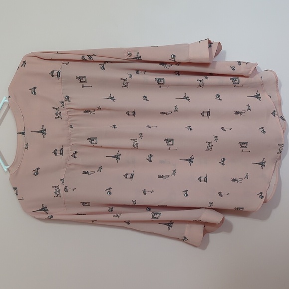 Torrid Size 1 Pale Pink Paris Inspired Blouse - Picture 2 of 4